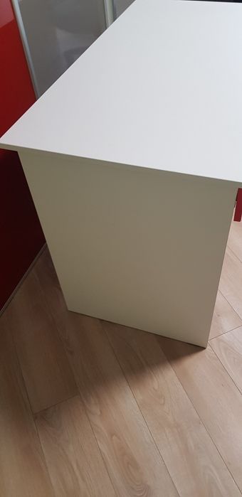 Biurko młodzieżowe biało-czerwone