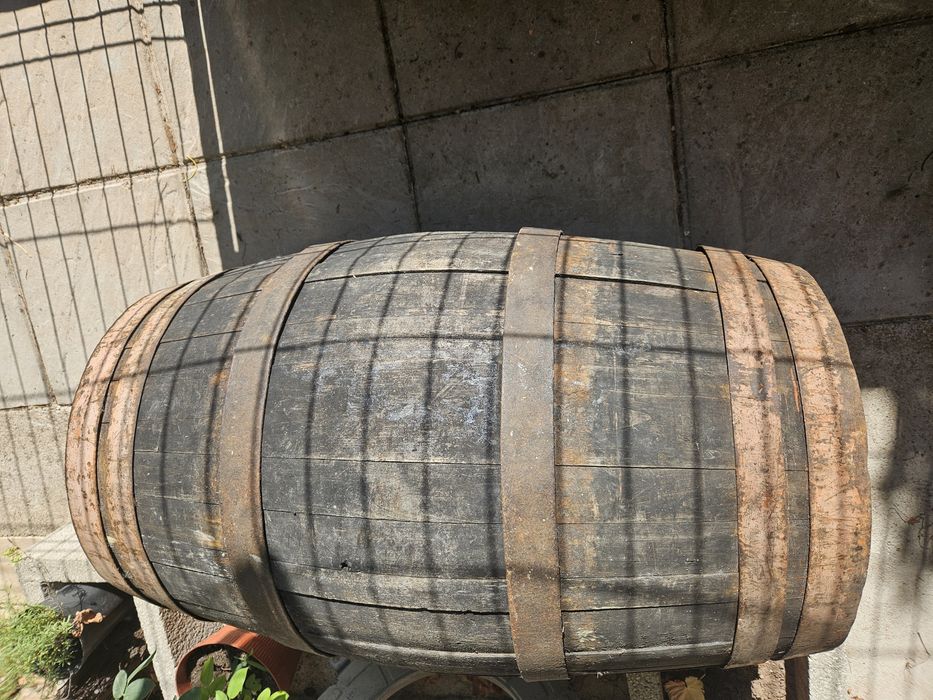Barril/ pipa  de madeira