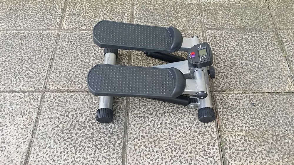 Hydraulic stepper - No. 1470435365168752640