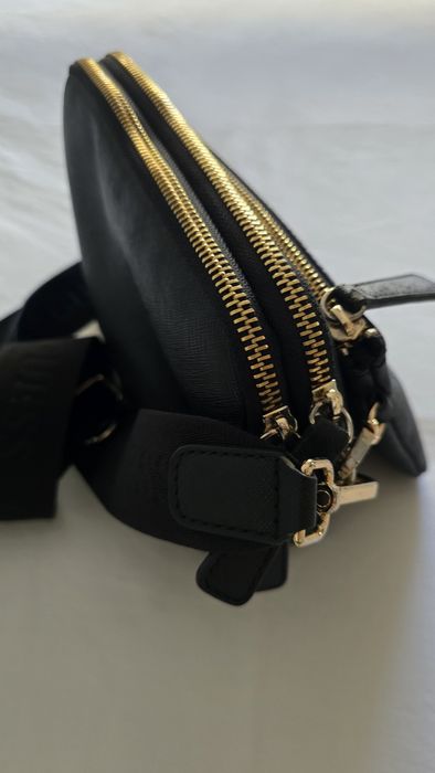 Mala Guess em bom estado