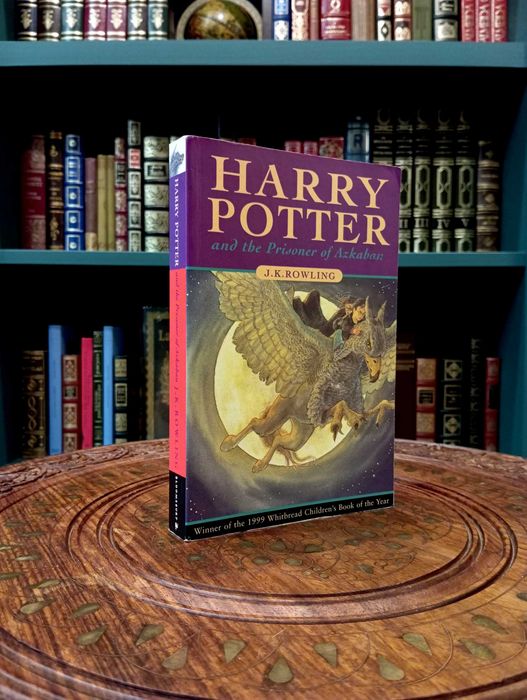 Harry Potter and the Prisioner of Azkaban - J. K. Rowling