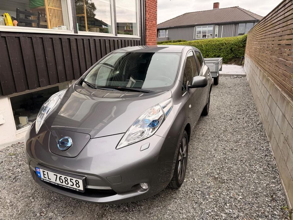 Nissan Leaf 2015 року з Європи