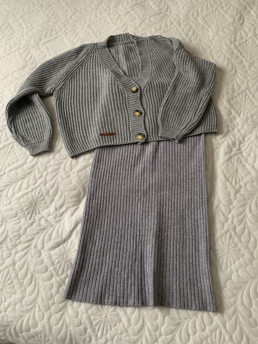 Збірний костюм з спідницею