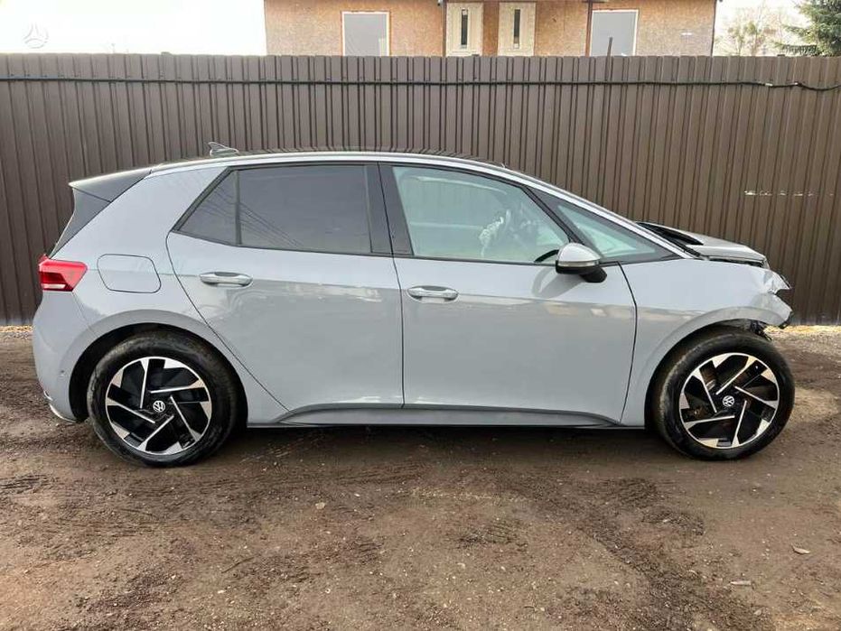 разборка бампер запчастини Volkswagen ID.3 2019 -