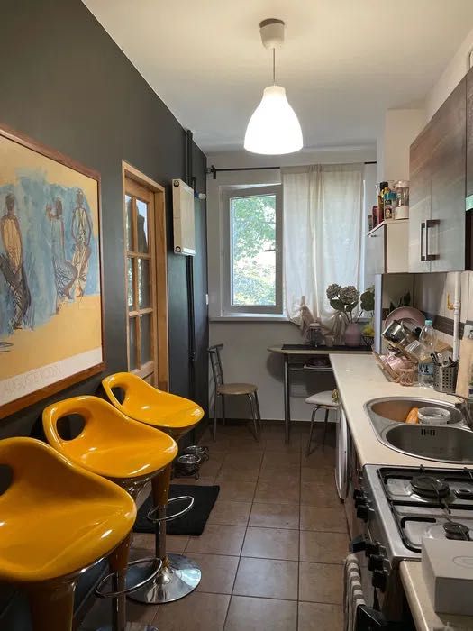 Mieszkanie 3-pok przy metrze - przytulne, przestronne, słoneczne