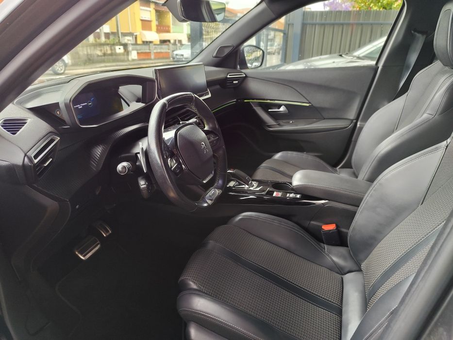 Peugeot 2008 1.5hdi GtLine Eat8