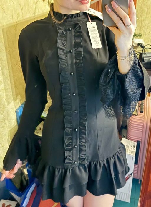 Нова чорна стильна сукня ,розмір хс -с , можна додати і воротник гарни