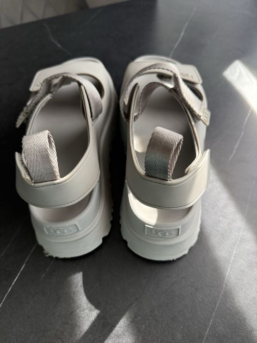 Сандалі босоніжки Ugg сірий колір 40 розмір