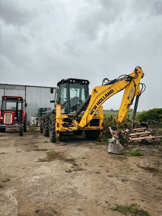 Koparko-ładowarka New Holland B115B