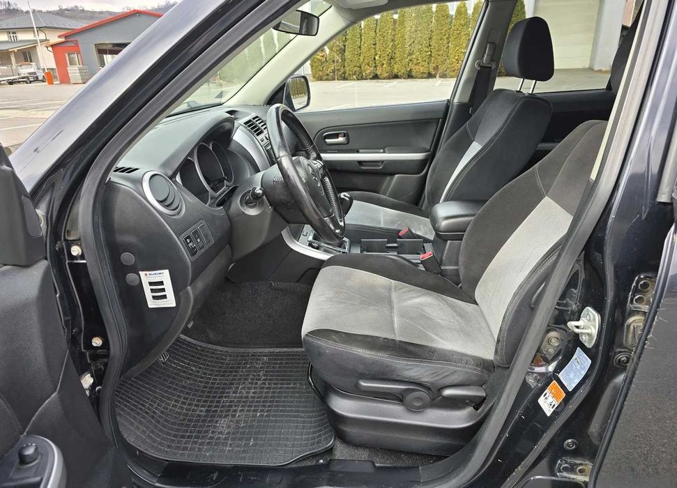 Sprzedam Suzuki Grand Vitara z ważnym przeglądem