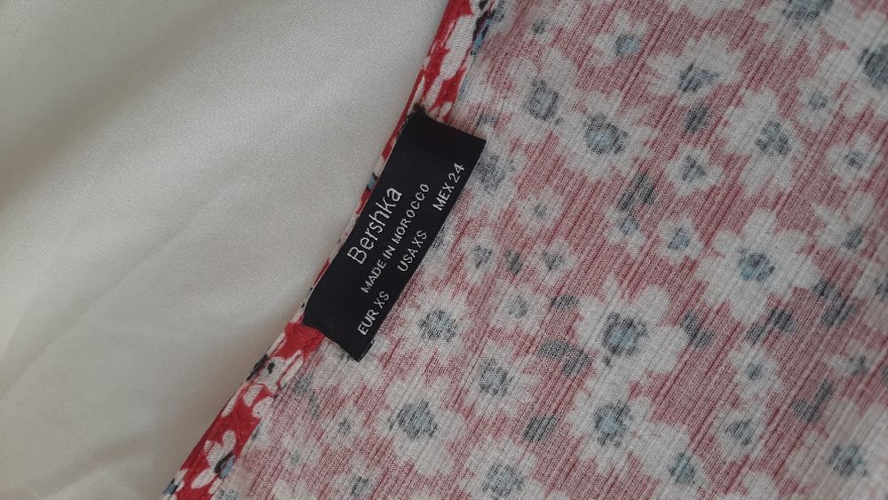 Vestido Floral Vermelho Bershka XS (Como Novo)