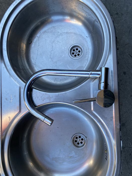 Banca dulpa da Loica com Torneira