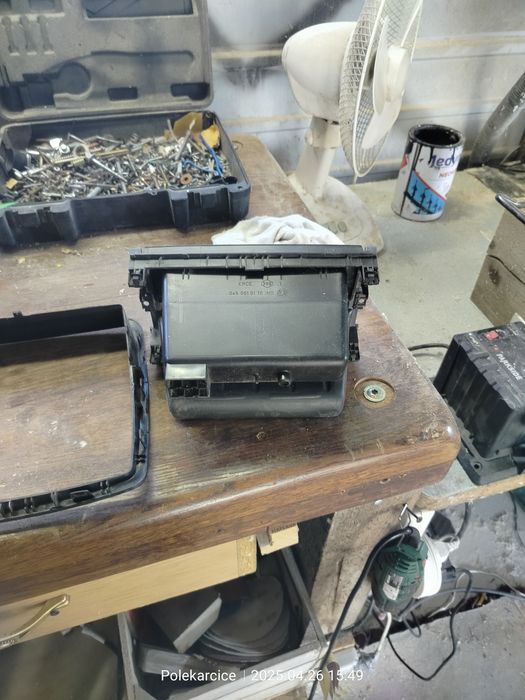 Kieszeń,schowek, obramowka trafic Vivaro