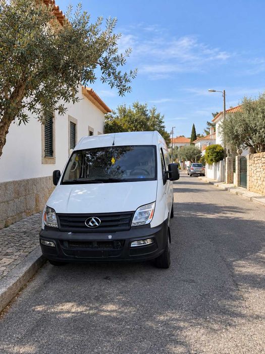 Maxus EV80 – Furgão 100% elétrico, branco — photo 2