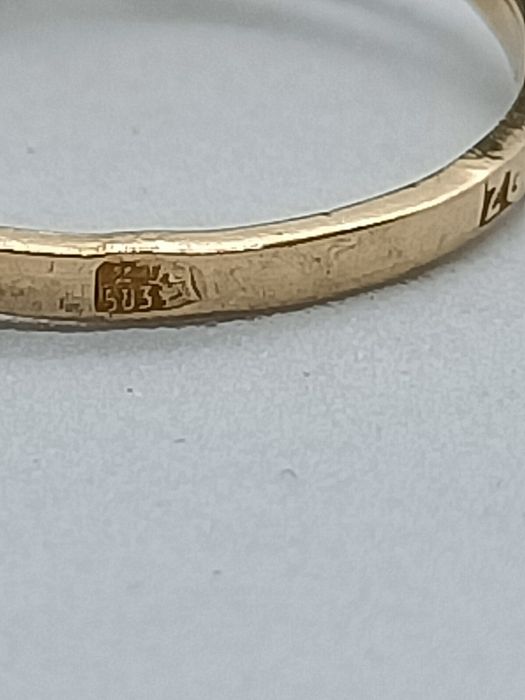 Pierścionek z perłą ze złota, złoto pr 585