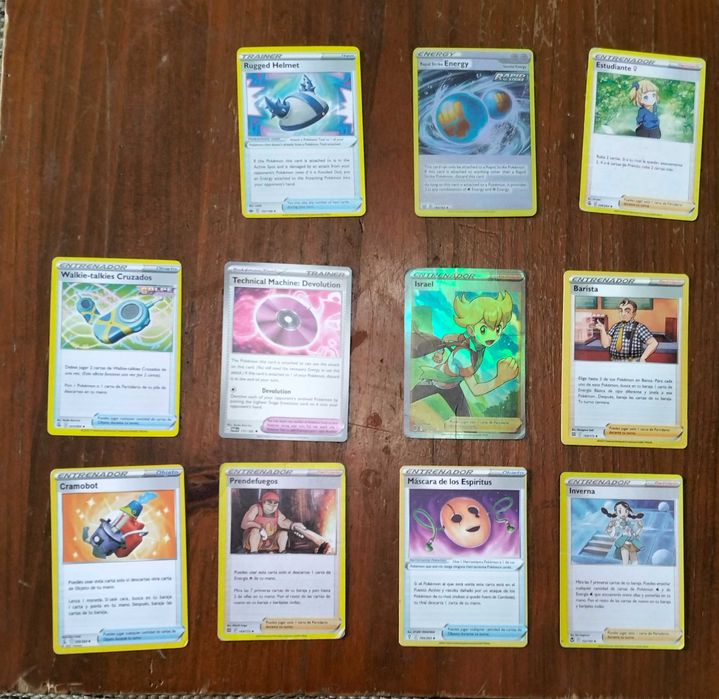 22 cartas de Pokémon treinador