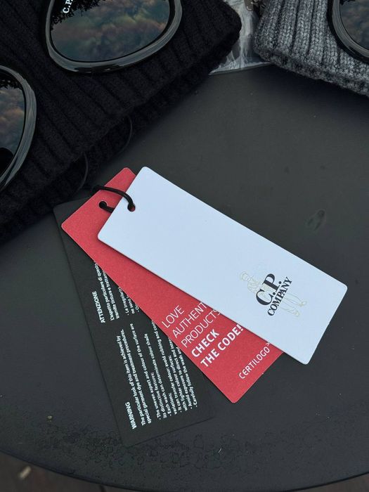 Шапка от C.P COMPANY