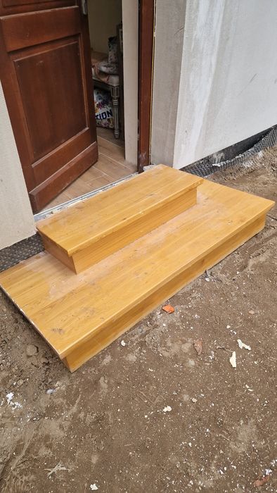 stopnie. schody drewniane szerokość 140