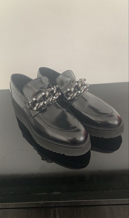 Лофери Jeannot Donna, Італія