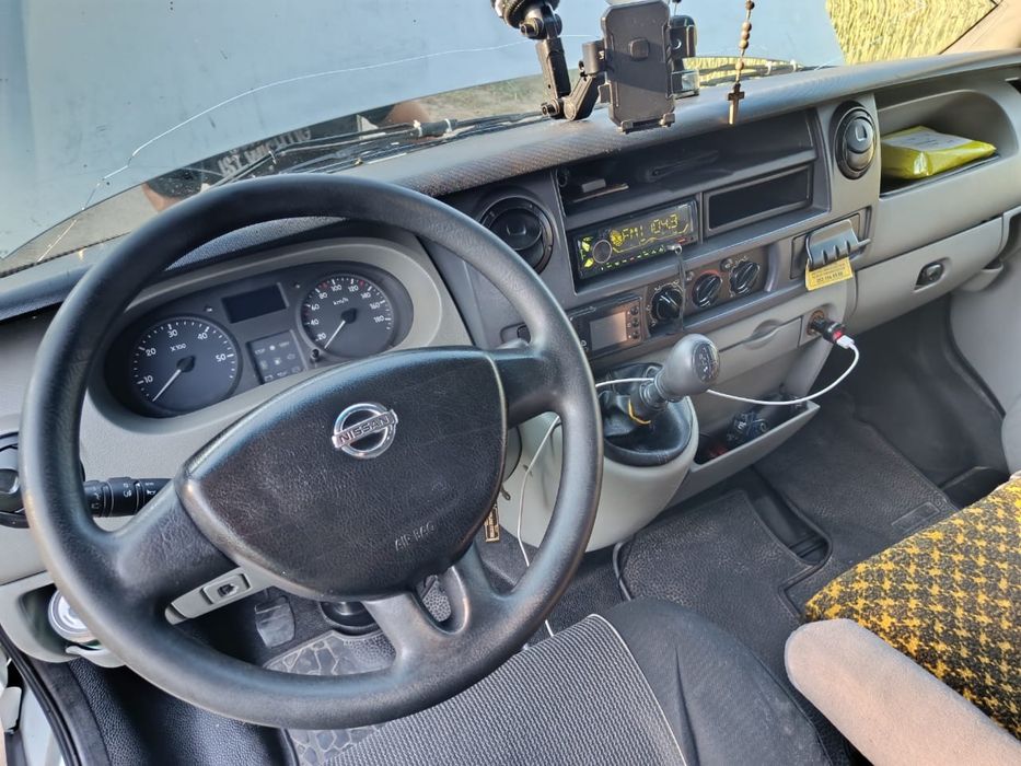 Продам бус Nissan