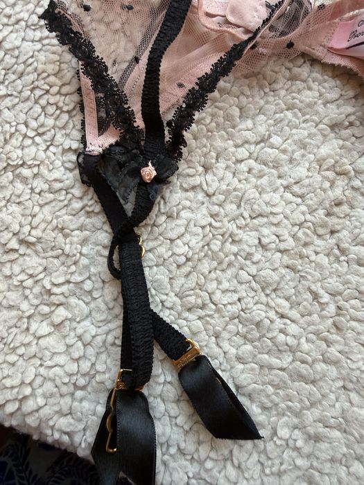 agent provocateur пояс доя панчох