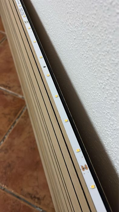 Vendo cabeceira da cama com leds