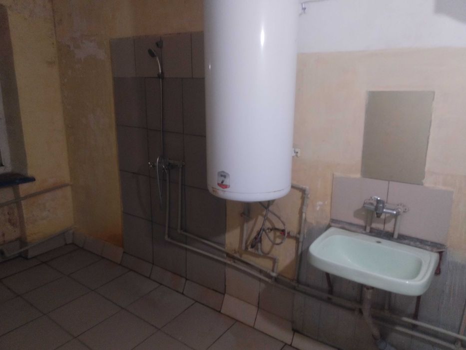 Здам срочно комнату в общежитии. Заводской район 5 этаж