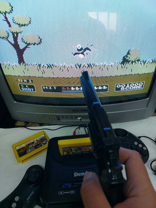 Ігрова приставка денді відмінний стан в коробці з іграми маріо танки.