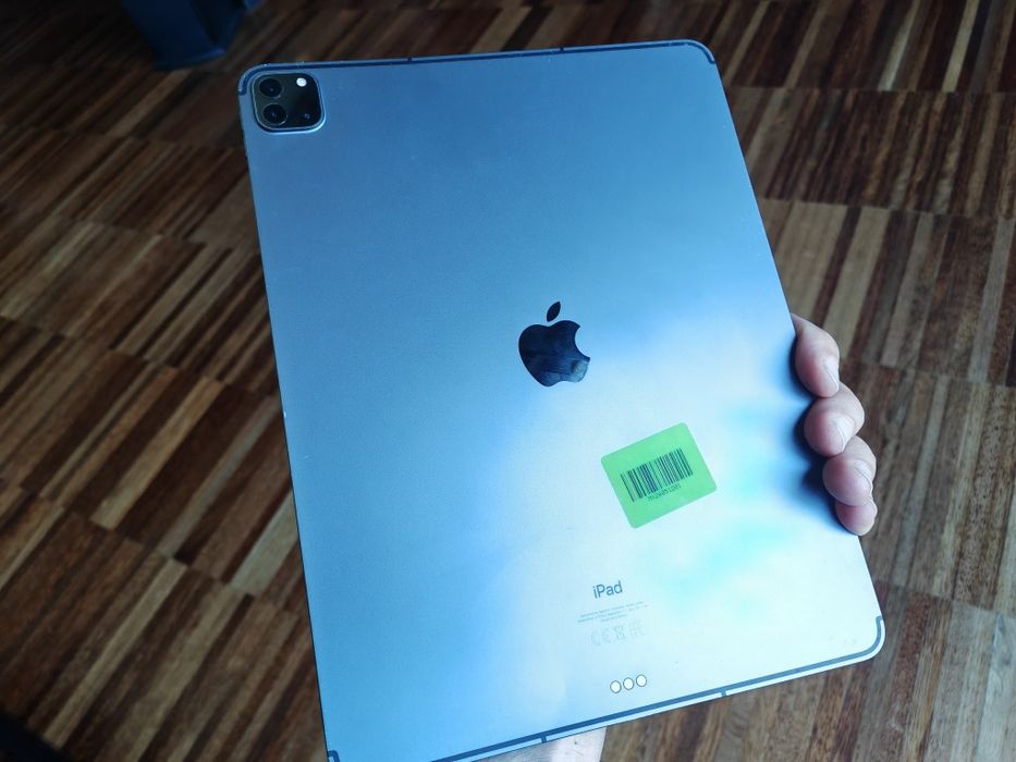 Ipad Pro 12,9 5 gen 128gb cellular po zalaniu
