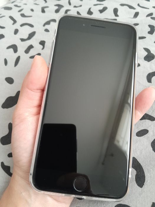 Czarny IPhone 8plus 64gb