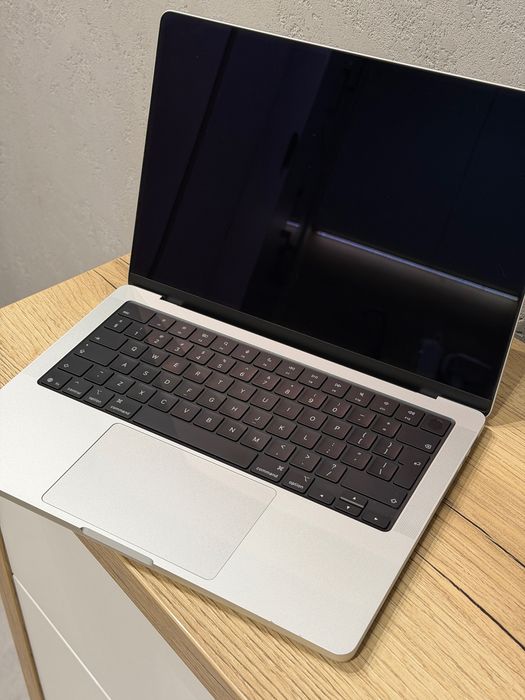 Apple MacBook Pro 14 M5 16/512GB Kondycja 100% Gwarancja