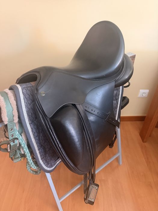 Sela de montar zaldi