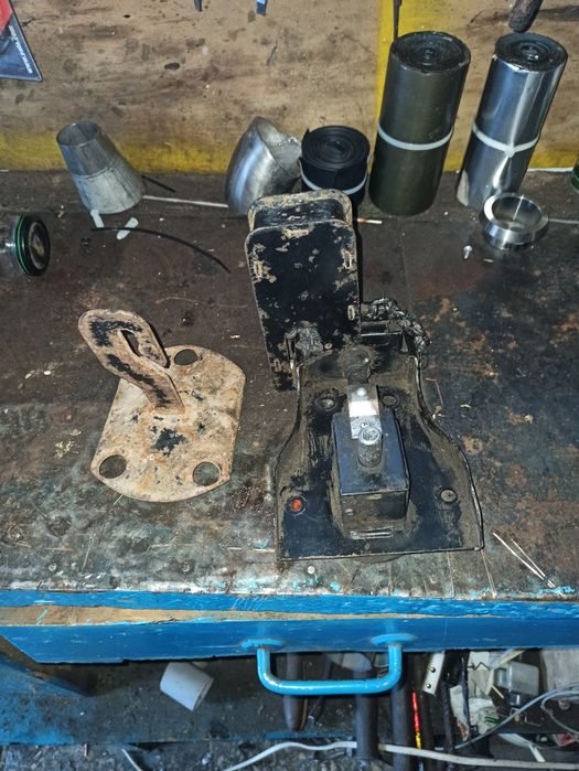 Продам лібьотку запаски до Аутлендера хл