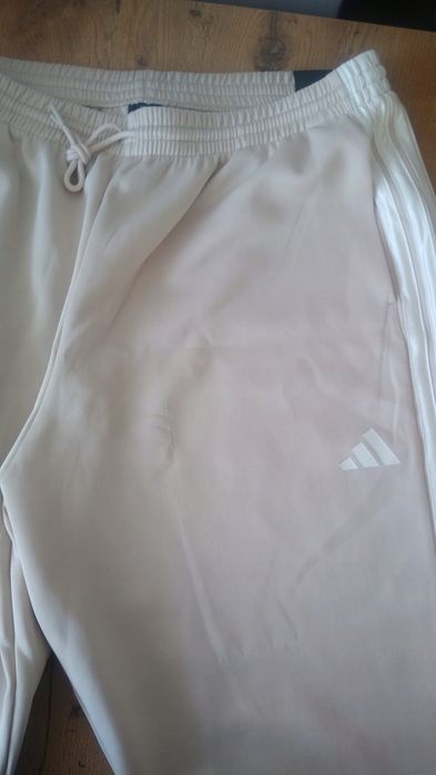 Adidas 44 Xxl Spodnie Męskie Dresowe Dresy Kc0418 Stadium Beżowe D2608