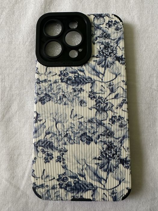 Etui iphone 13pro kwiaty