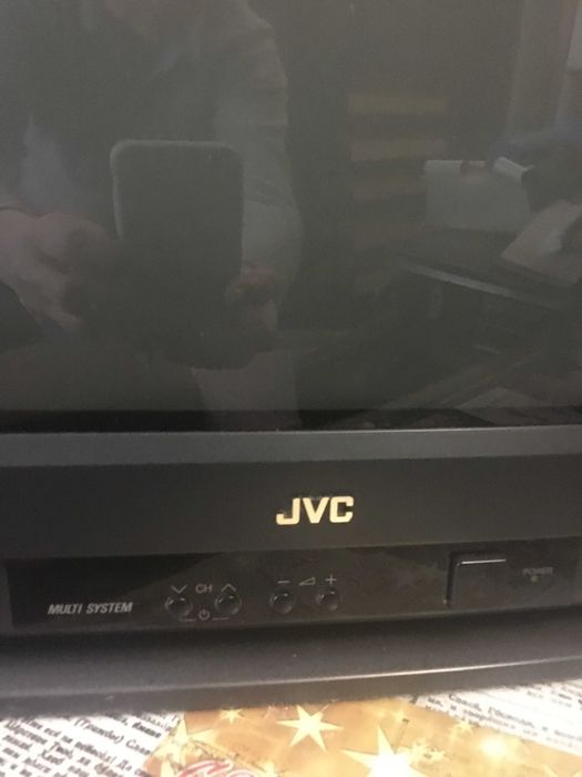 Телевизор JVC рабочий цветной