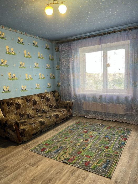 Срочно сдам 2 комн.квартиру на Лазурном!