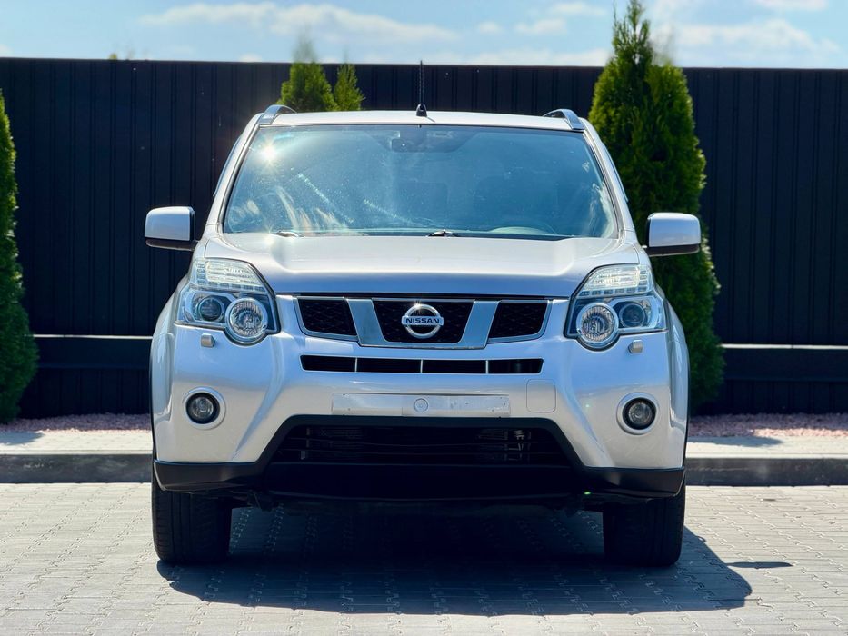 Nissan Xtrail целый