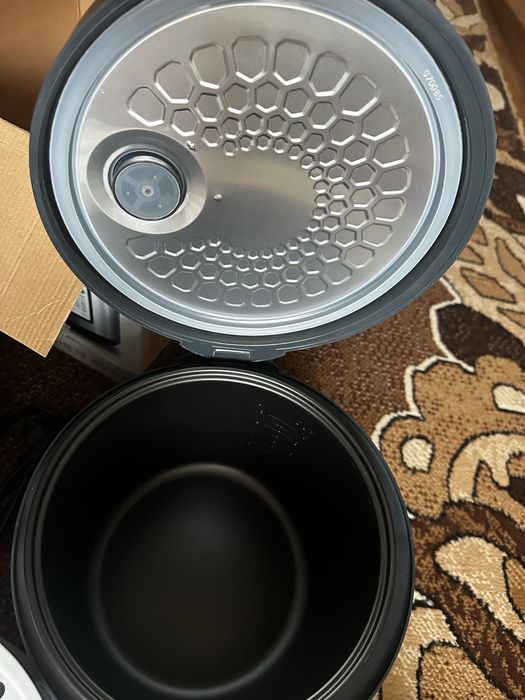 Мультиварка Elenberg MC5521B