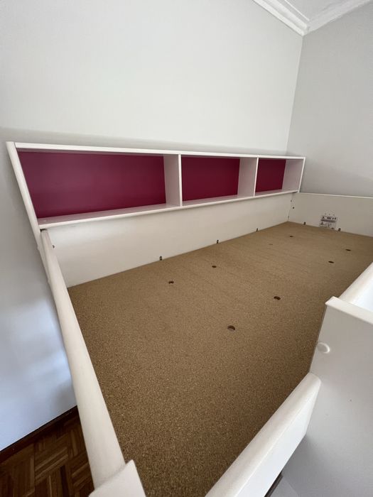 Beliche reversível com arrumação