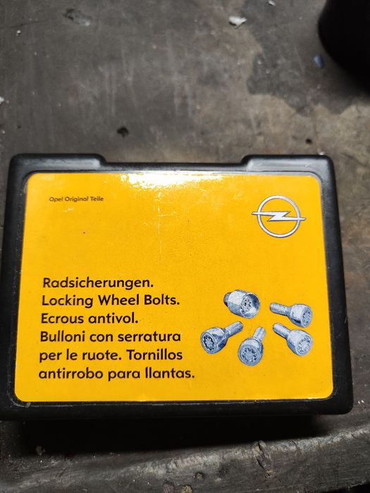 Pernes segurança Opel