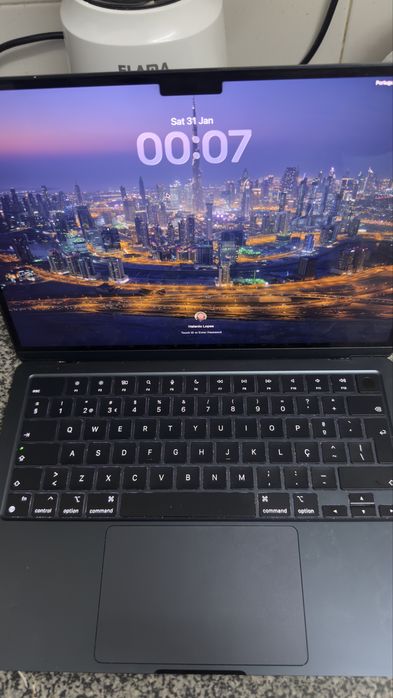 Macbook air 13 (m3 2024)