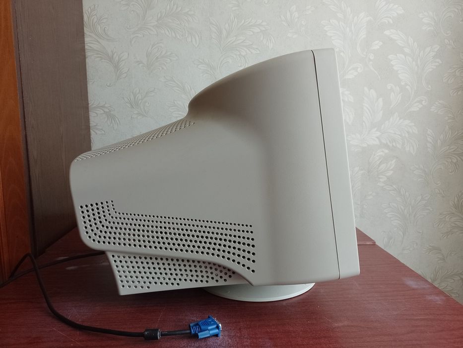 Монитор samsung 795df