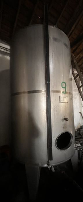 2 Depositos inox para vinho  5000 Litros