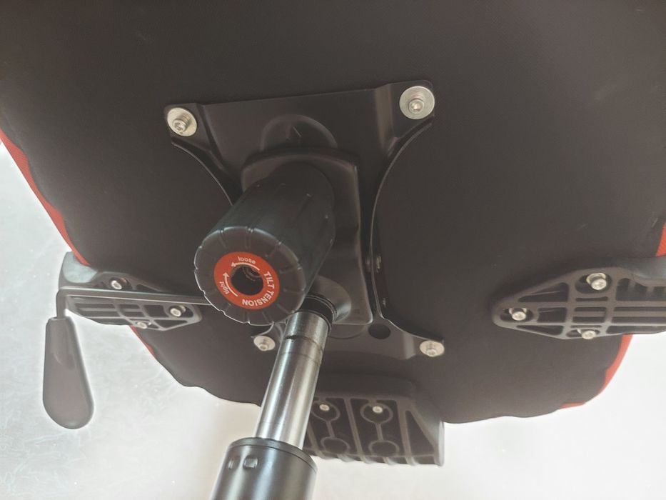 Крісло офісне Barsky Mesh BM-01 black/red