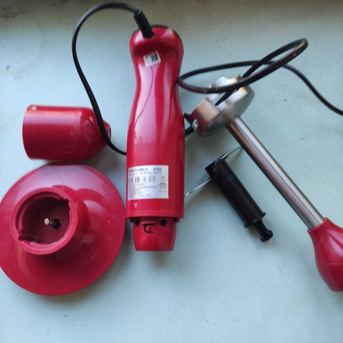 Блендер погружной STM2500MCS.