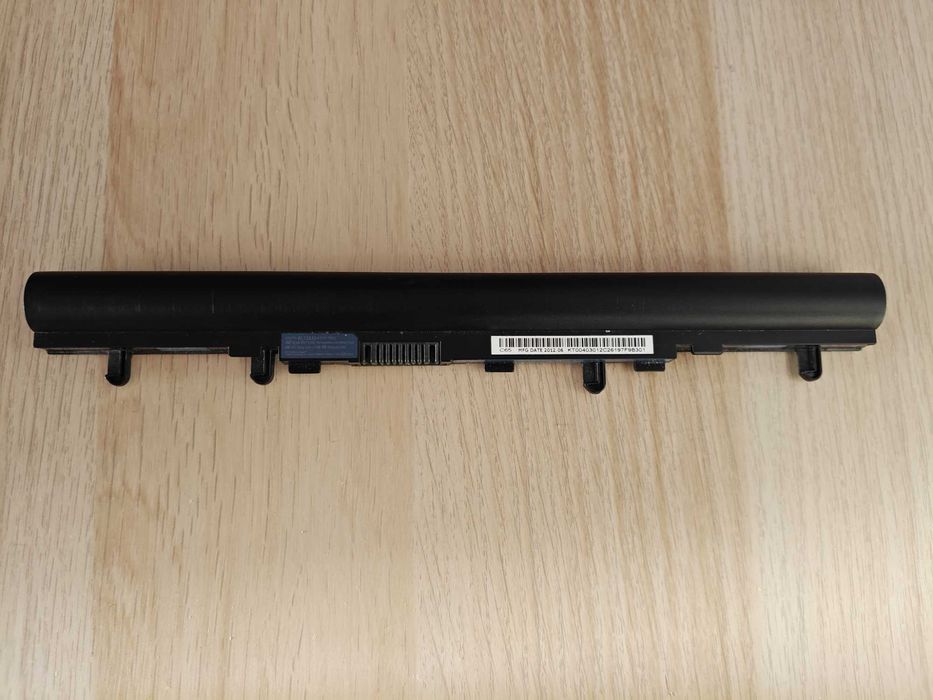 Acer Aspire V5-571 części - matryca bateria zawiasy nagrywarka inne