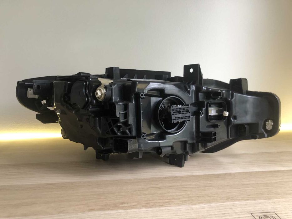 Farol Otica BMW Serie 3 F30/F31 - Original Esquerdo Full Led