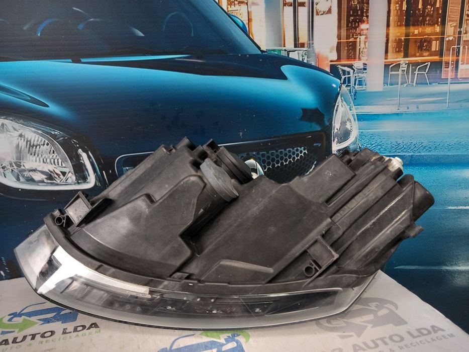 Ótica direita Volkswagen Polo