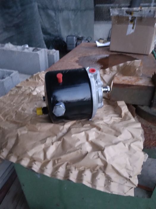 Bomba de Direcção Rectro Case